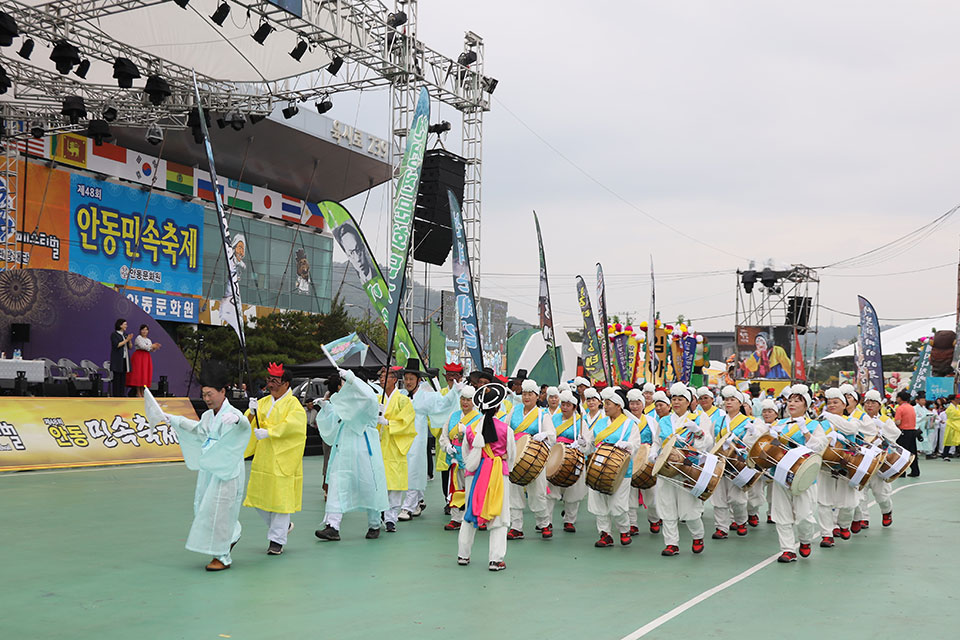 ▲지난 2019년 안동민속축제 행사 장면.(사진 권기상 기자)