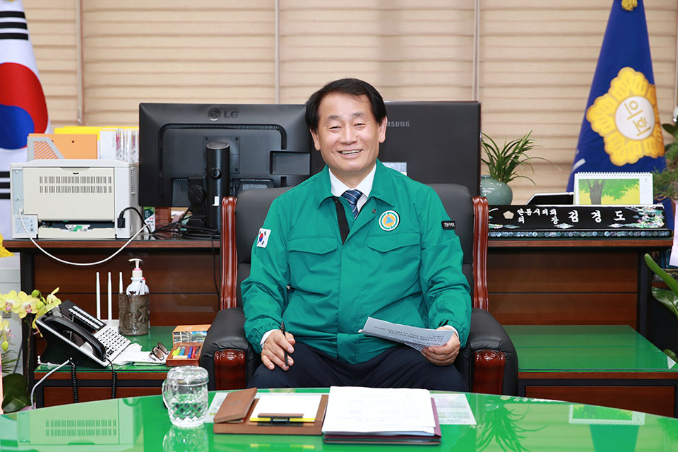 ▲제9대 안동시의회 후반기 김경도 의장이 의정 방향을 밝혔다.(사진 안동시의회 제공)